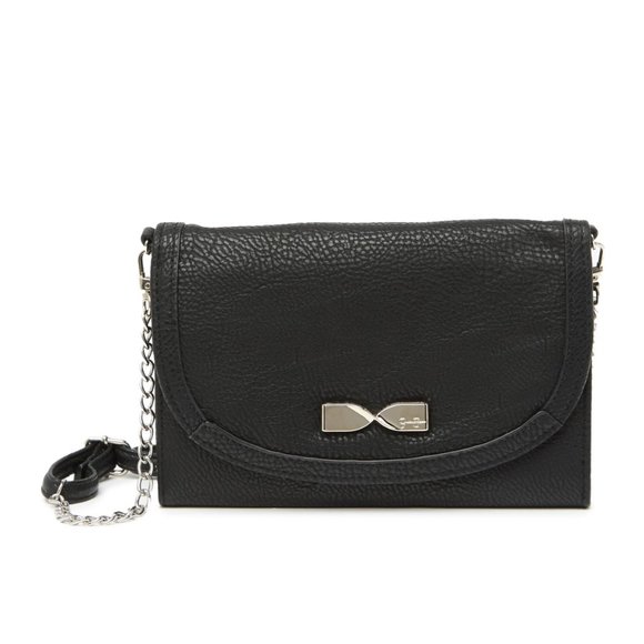 Jessica Simpson Handbags - Jessica Simpson Black Landon Clutch